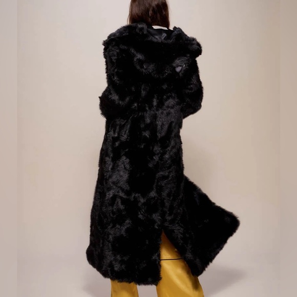 Spirithoods Black Panther Classic Long Faux Fur Coat - Picture 2 of 9